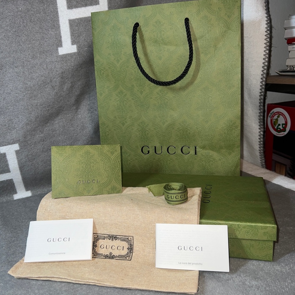 Gucci Box w Dust Bag